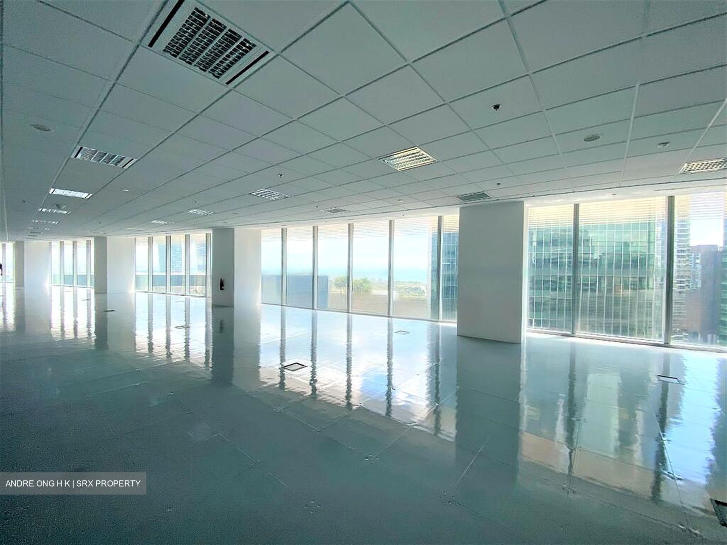 Ocean Financial Centre (D1), Office #592847631